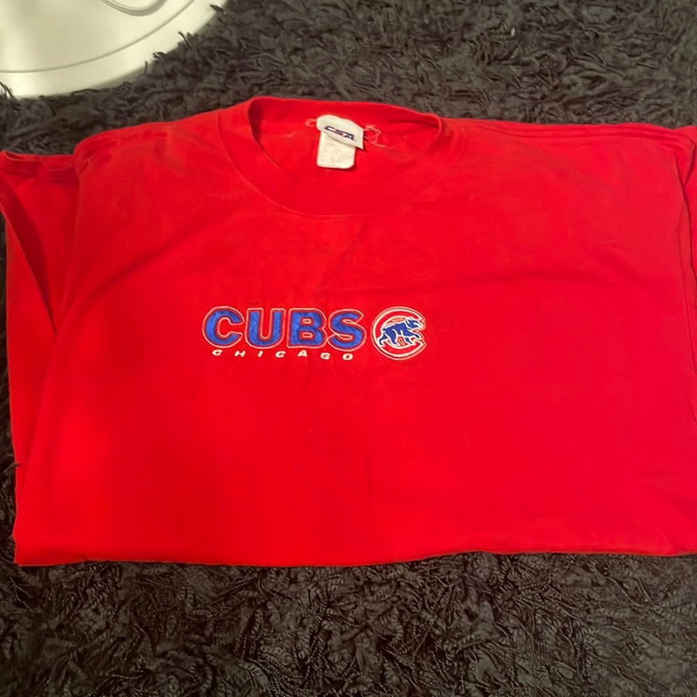 Embroidered Chicago Cubs MLB Tee